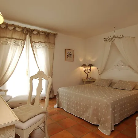 Western L'orangerie Hotel 4*