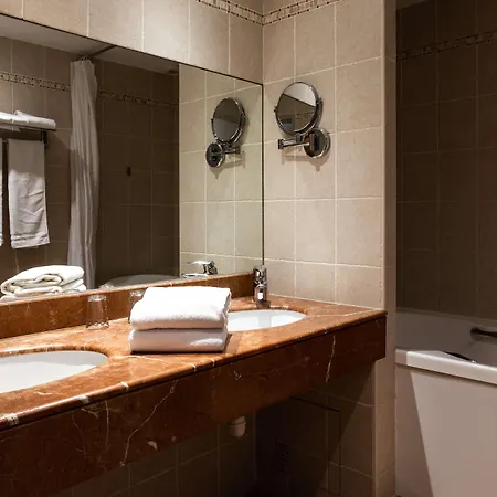 מלון Western L'orangerie 4*