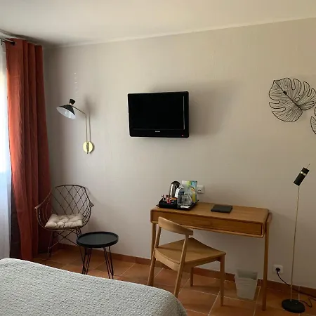 贝斯特韦斯特劳兰杰里酒店 酒店 尼姆