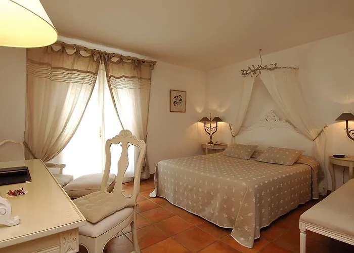 Western L'orangerie מלון 4*