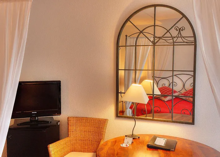 ベストウエスタン ロランジェリー ホテル ニーム