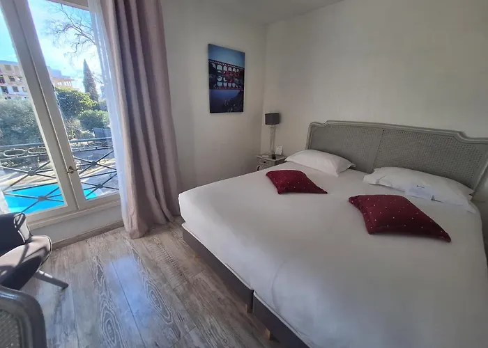 Western L'orangerie מלון 4*