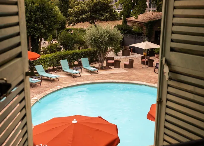 Western L'orangerie נים