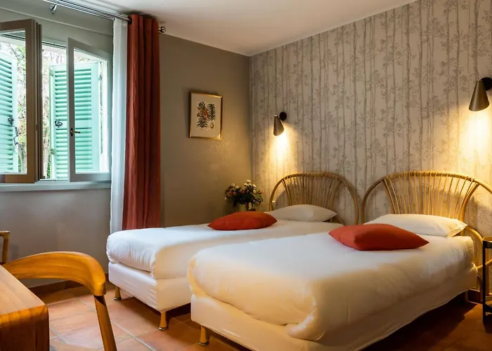 Western L'orangerie נים