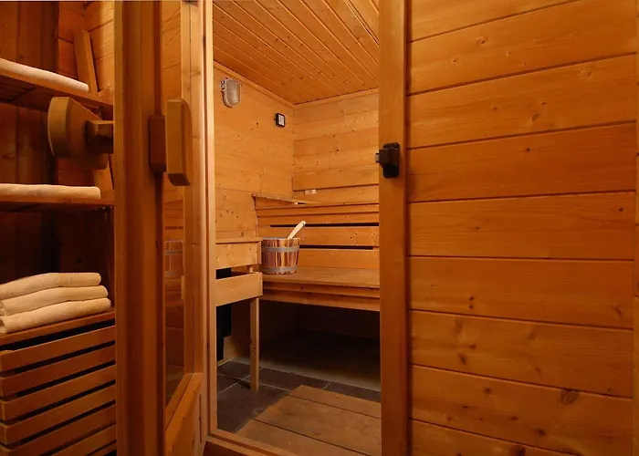 Western L'orangerie מלון נים