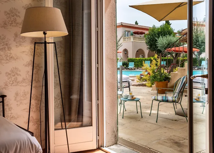 ベストウエスタン ロランジェリー ホテル ニーム