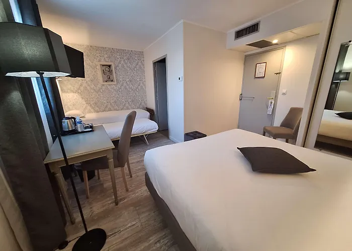 Western L'orangerie מלון